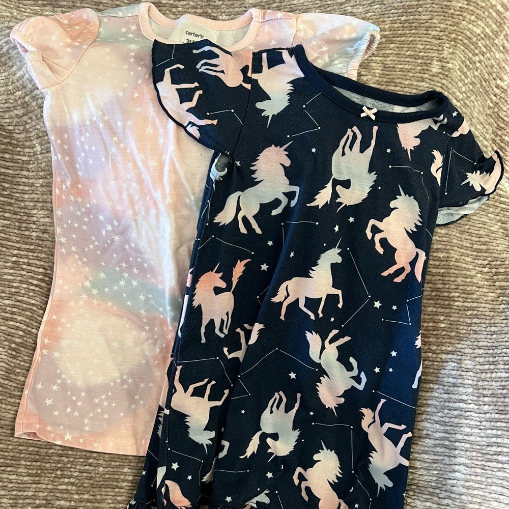 SET of 2! Carter’s Toddler Pajama’s Nightgowns Size 3T Used